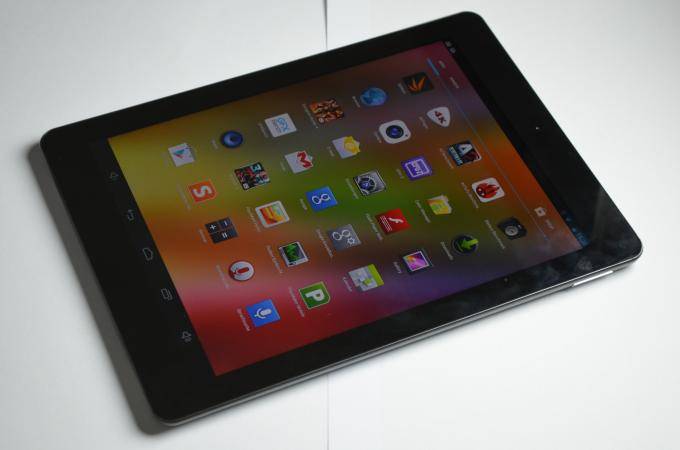 Blaupunkt Endeavour 1010: Niedrogi tablet z Androidem w wyglądzie iPada